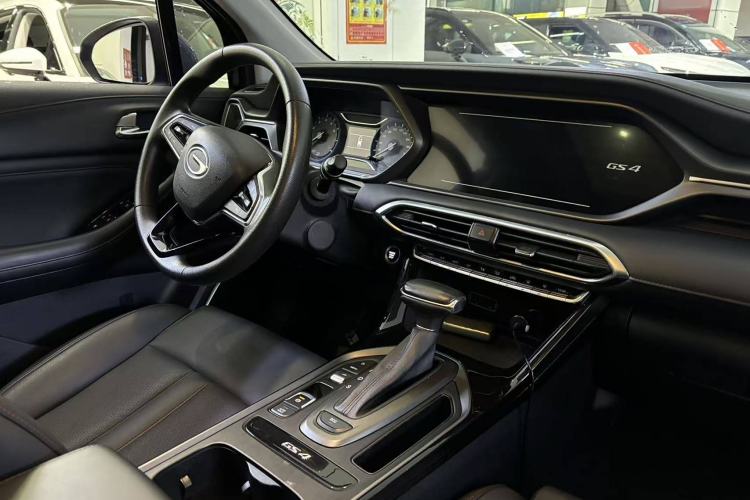 Used GAC Trumpchi GS4 2020 270T Automatic Elite Tech Edition Interior 11