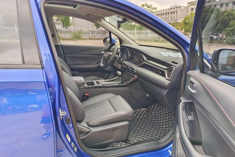 Used GAC Trumpchi GS4 2020 270T Automatic Elite Tech Edition Interior 11