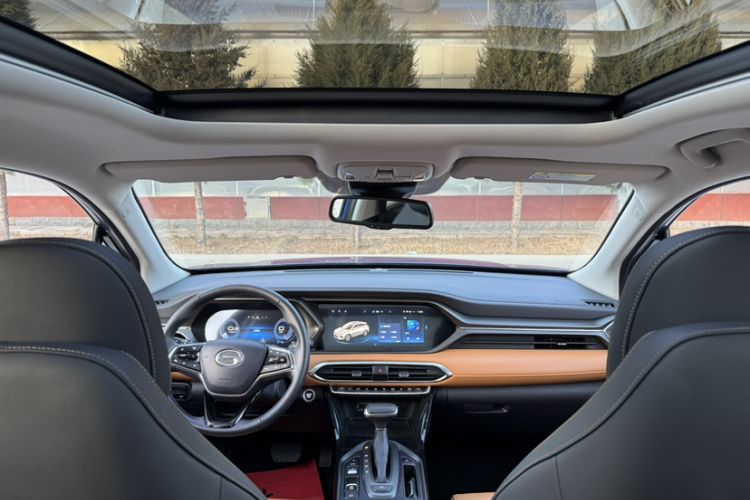 Used GAC Trumpchi GS4 2020 270T Automatic Supreme Edition Interior 2
