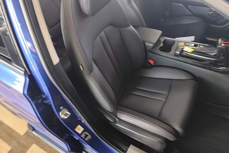Used GAC Trumpchi GS4 2020 270T Automatic Elite Tech Edition Right Front Seat
