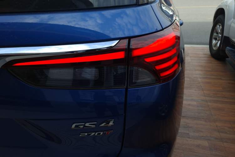 Used GAC Trumpchi GS4 2020 270T Automatic Elite Tech Edition Right Rear Taillight