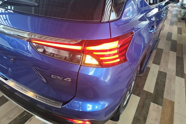 Used GAC Trumpchi GS4 2020 270T Automatic Elite Tech Edition Right Rear Taillight