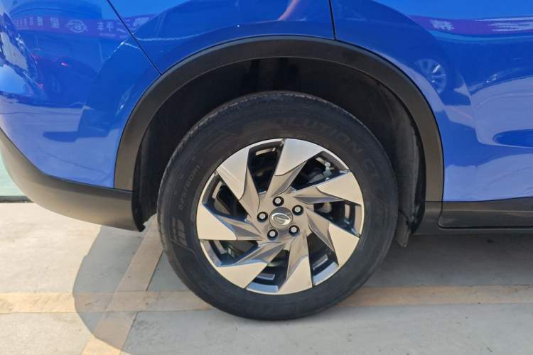 Used GAC Trumpchi GS4 2020 270T Automatic Elite Tech Edition Right Rear Wheel Hub