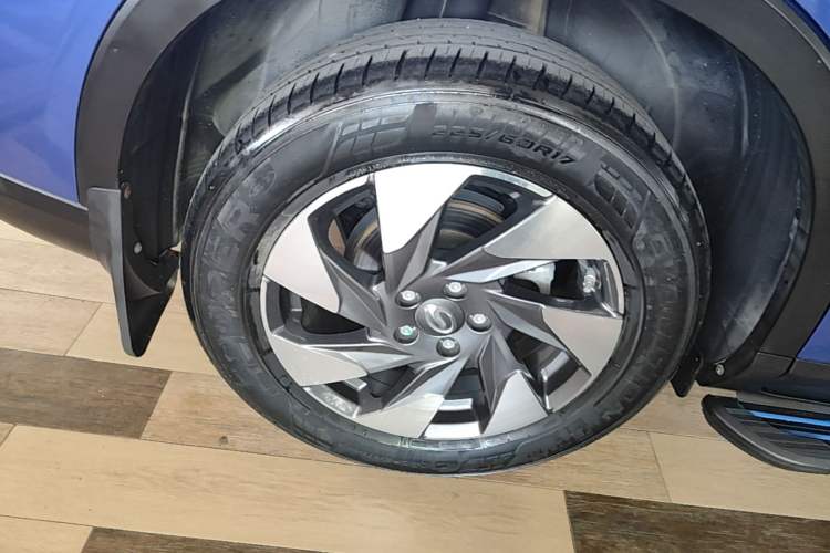 Used GAC Trumpchi GS4 2020 270T Automatic Elite Tech Edition Right Rear Wheel Hub