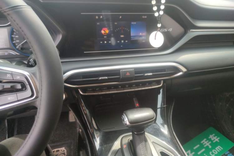 Used GAC Trumpchi GS4 2020 270T Automatic Elite Tech Edition Audio And AC Panel