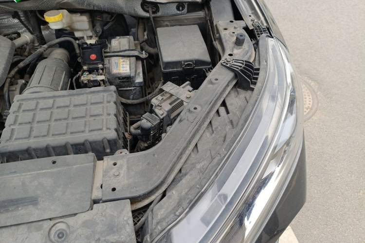 Used GAC Trumpchi GS4 2020 270T Automatic Comfort Edition Engine Bay Left