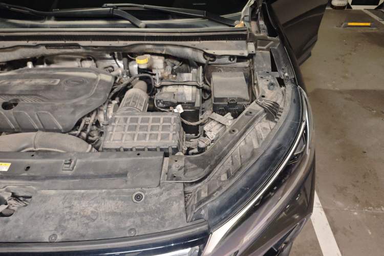 Used GAC Trumpchi GS4 2020 270T Automatic Luxury Edition Engine Bay Left