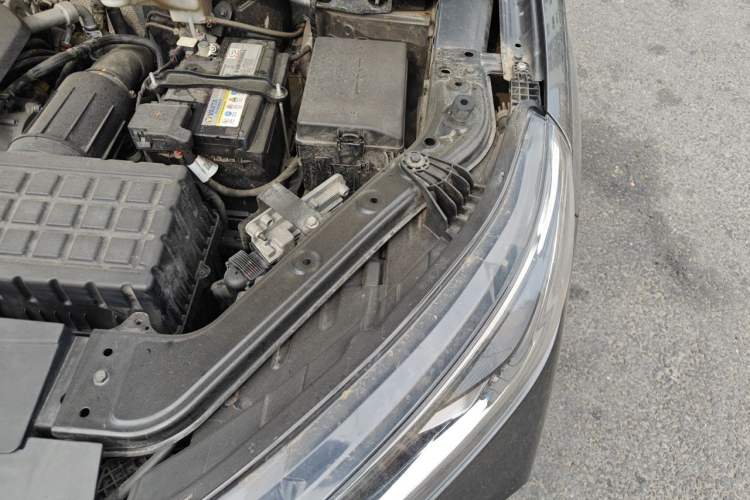 Used GAC Trumpchi GS4 2020 270T Manual Elite Edition Engine Bay Left
