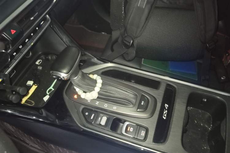 Used GAC Trumpchi GS4 2020 270T Automatic Elite Tech Edition Gear Lever