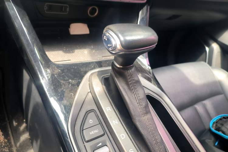 Used GAC Trumpchi GS4 2020 270T Automatic Elite Tech Edition Gear Lever