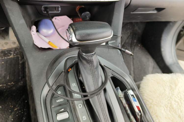 Used GAC Trumpchi GS4 2020 270T Automatic Elite Tech Edition Gear Lever