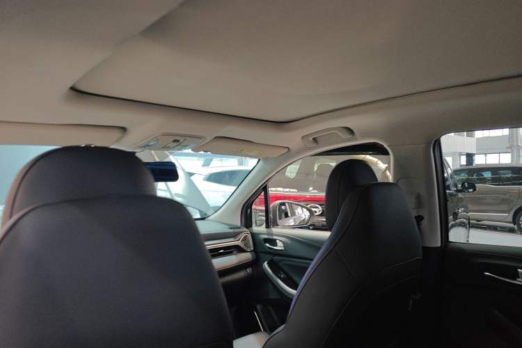 Used GAC Trumpchi GS4 2020 270T Automatic Elite Tech Edition Headliner