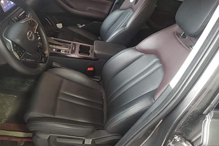 Used GAC Trumpchi GS4 2020 270T Automatic Elite Tech Edition Left Front Seat