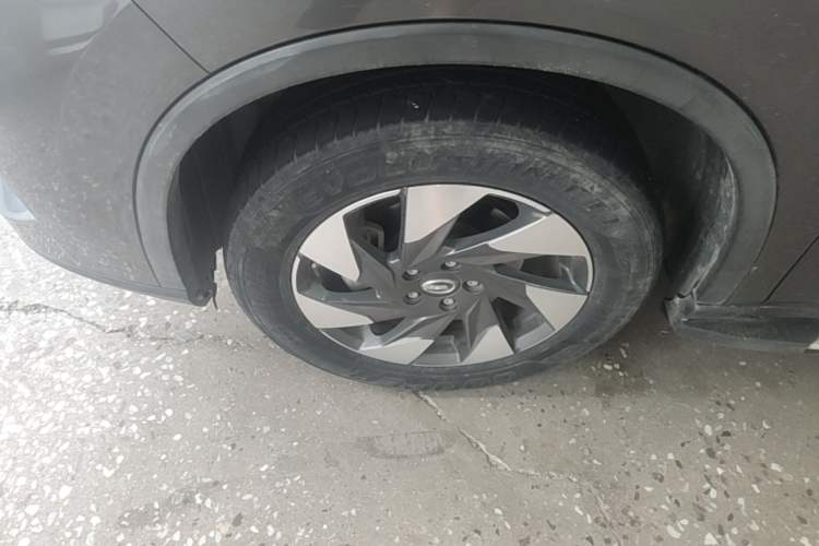 Used GAC Trumpchi GS4 2020 270T Automatic Elite Tech Edition Left Front Wheel Hub