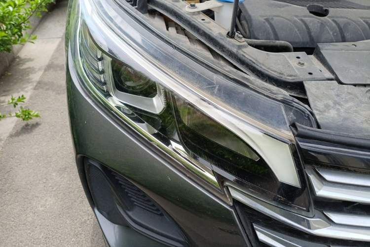 Used GAC Trumpchi GS4 2020 270T Automatic Comfort Edition Right Front Headlight