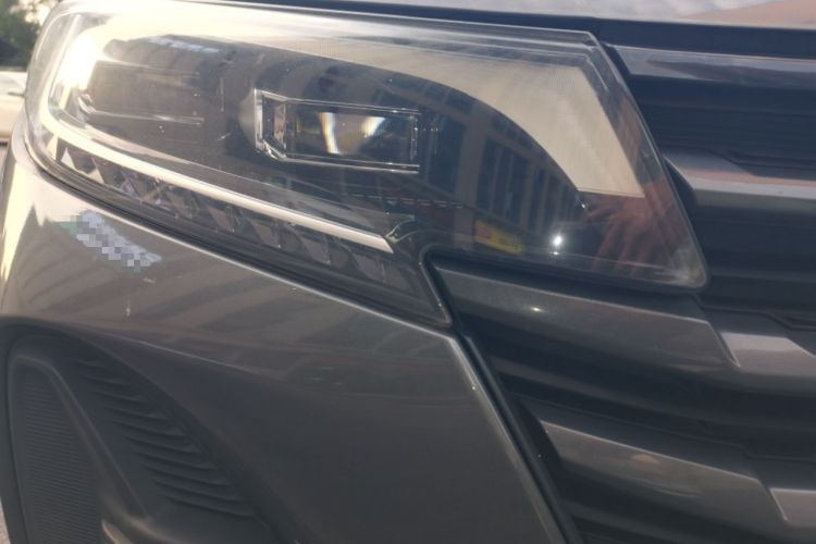 Used GAC Trumpchi GS4 2020 270T Automatic Elite Tech Edition Right Front Headlight