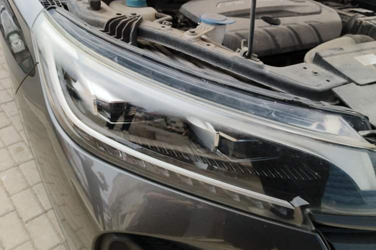 Used GAC Trumpchi GS4 2020 270T Automatic Elite Tech Edition Right Front Headlight