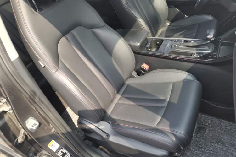 Used GAC Trumpchi GS4 2020 270T Automatic Smart Connectivity Edition Right Front Seat