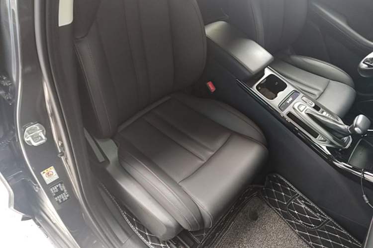 Used GAC Trumpchi GS4 2020 270T Automatic Smart Connectivity Edition Right Front Seat