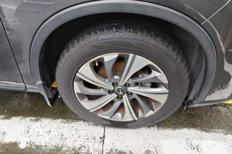 Used GAC Trumpchi GS4 2020 270T Automatic Luxury Edition Right Front Wheel Hub