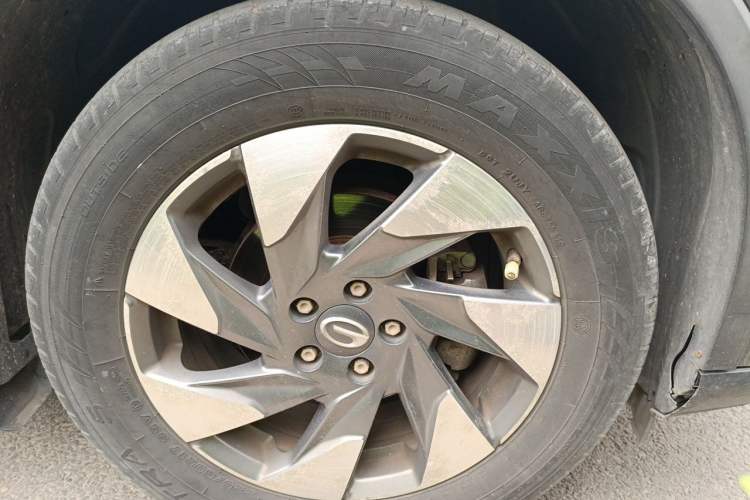 Used GAC Trumpchi GS4 2020 270T Automatic Comfort Edition Right Front Wheel Hub