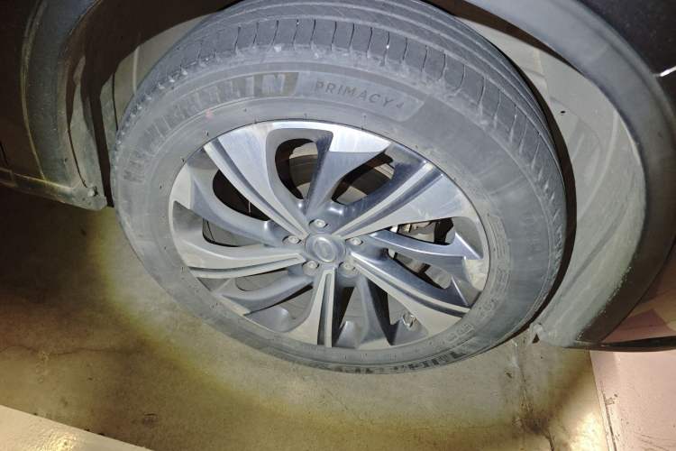 Used GAC Trumpchi GS4 2020 270T Automatic Luxury Edition Right Front Wheel Hub