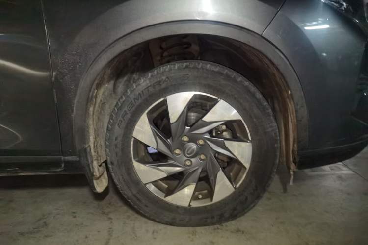 Used GAC Trumpchi GS4 2020 270T Automatic Comfort Edition Right Front Wheel Hub