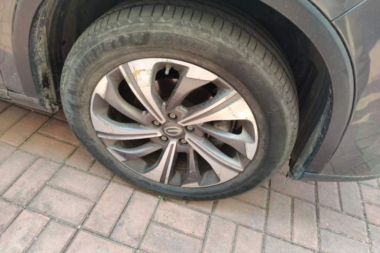 Used GAC Trumpchi GS4 2020 270T Automatic Smart Connectivity Edition Right Front Wheel Hub