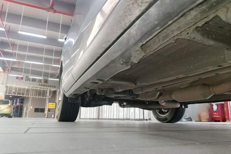 Used GAC Trumpchi GS4 2020 270T Automatic Elite Tech Edition Right Side Sill