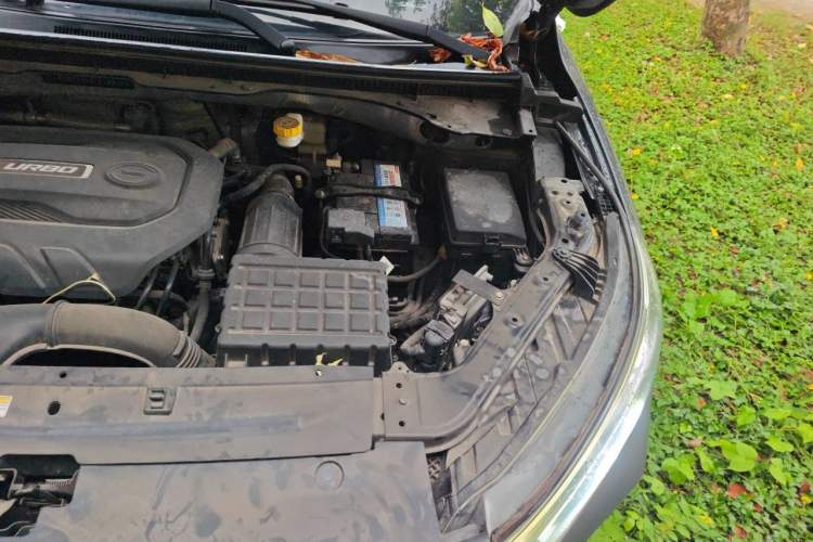 Used GAC Trumpchi GS4 2020 270T Automatic Luxury Edition Engine Bay Left
