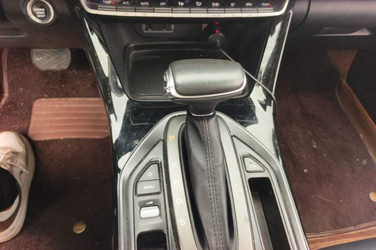 Used GAC Trumpchi GS4 2020 270T Automatic Smart Connectivity Edition Gear Lever