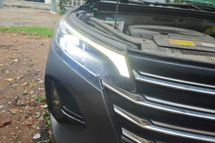 Used GAC Trumpchi GS4 2020 270T Automatic Luxury Edition Right Front Headlight