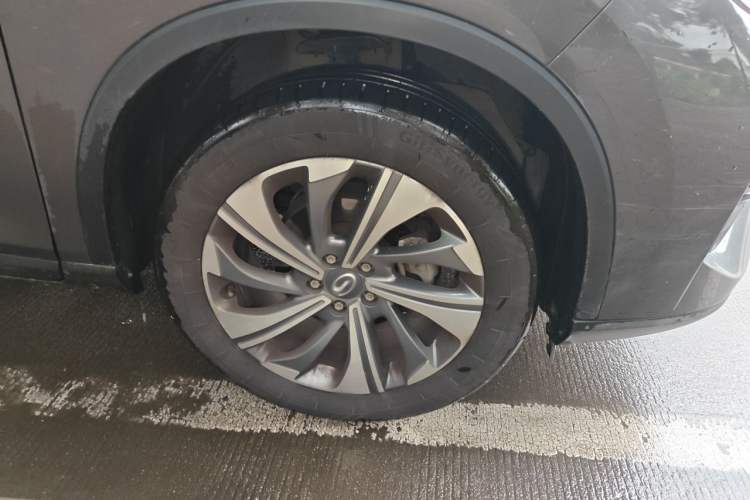 Used GAC Trumpchi GS4 2020 270T Automatic Luxury Edition Right Front Wheel Hub