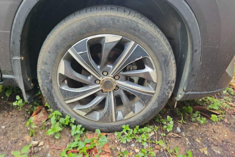 Used GAC Trumpchi GS4 2020 270T Automatic Luxury Edition Right Front Wheel Hub