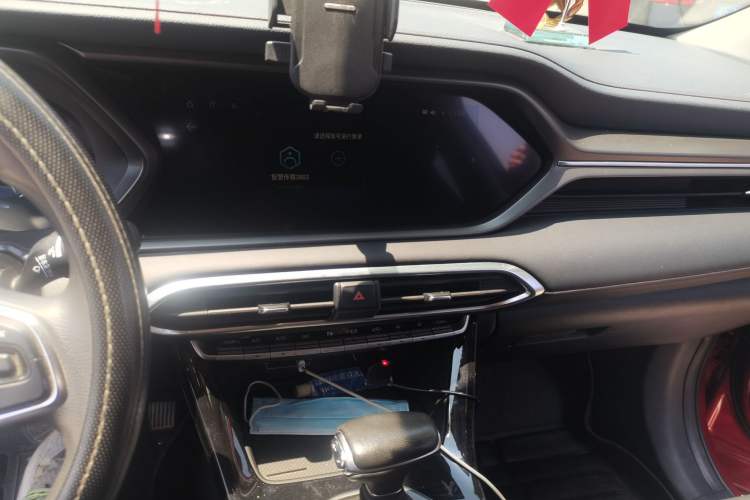 Used GAC Trumpchi GS4 2020 270T Automatic Luxury Smart Connectivity Version Audio And AC Panel