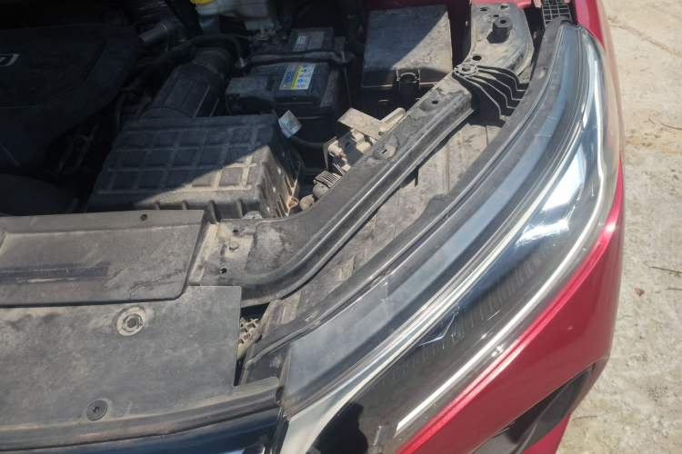 Used GAC Trumpchi GS4 2020 270T Automatic Luxury Smart Connectivity Version Engine Bay Left