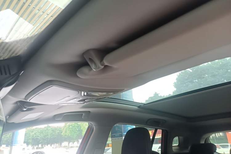 Used GAC Trumpchi GS4 2020 270T Automatic Luxury Edition Headliner