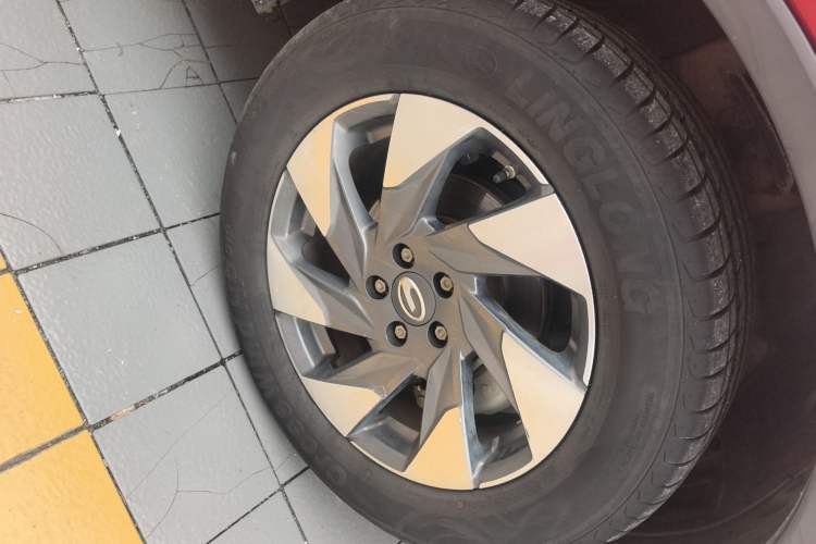 Used GAC Trumpchi GS4 2020 270T Automatic Elite Tech Edition Left Front Wheel Hub
