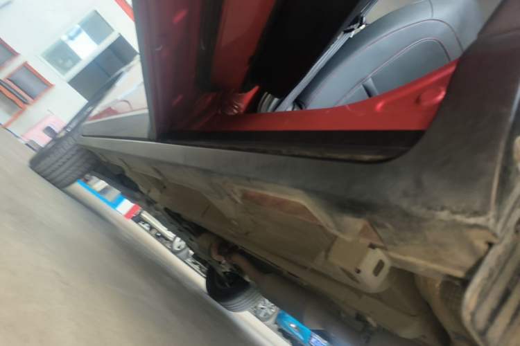 Used GAC Trumpchi GS4 2020 270T Automatic Elite Tech Edition Left Side Sill