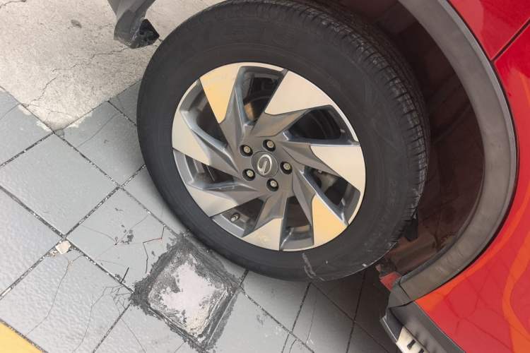 Used GAC Trumpchi GS4 2020 270T Automatic Elite Tech Edition Right Rear Wheel Hub