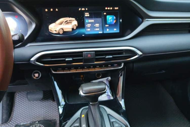 Used GAC Trumpchi GS4 2020 270T Automatic Smart Connectivity Edition Audio And AC Panel