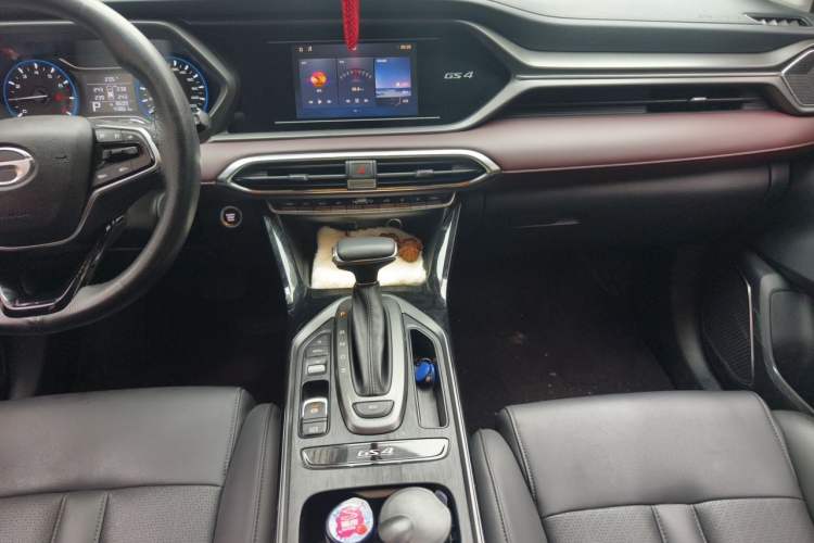Used GAC Trumpchi GS4 2020 270T Automatic Elite Tech Edition Audio And AC Panel