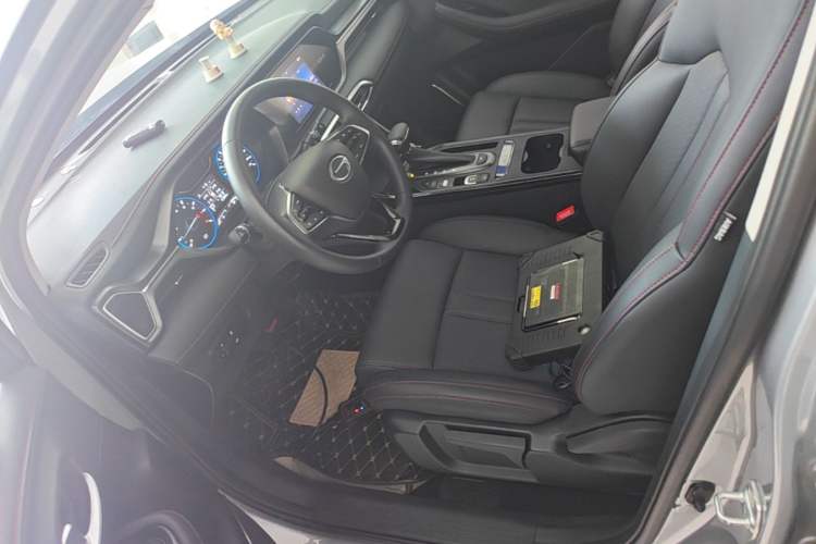 Used GAC Trumpchi GS4 2020 270T Automatic Elite Tech Edition Left Front Seat