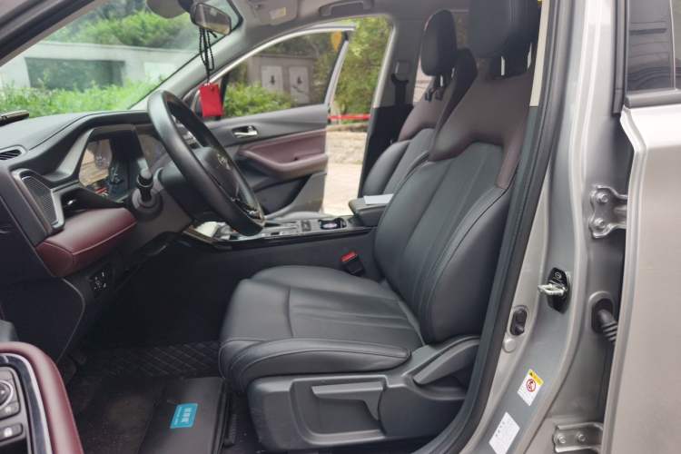 Used GAC Trumpchi GS4 2020 270T Automatic Elite Tech Edition Left Front Seat