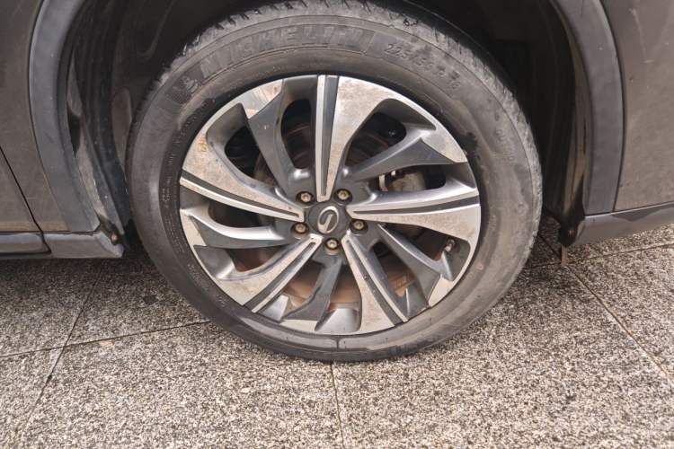 Used GAC Trumpchi GS4 2020 270T Automatic Smart Connectivity Edition Right Front Wheel Hub