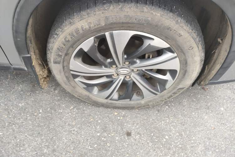 Used GAC Trumpchi GS4 2020 270T Automatic Smart Connectivity Edition Right Front Wheel Hub