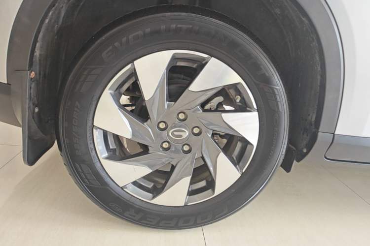 Used GAC Trumpchi GS4 2020 270T Automatic Elite Tech Edition Right Rear Wheel Hub