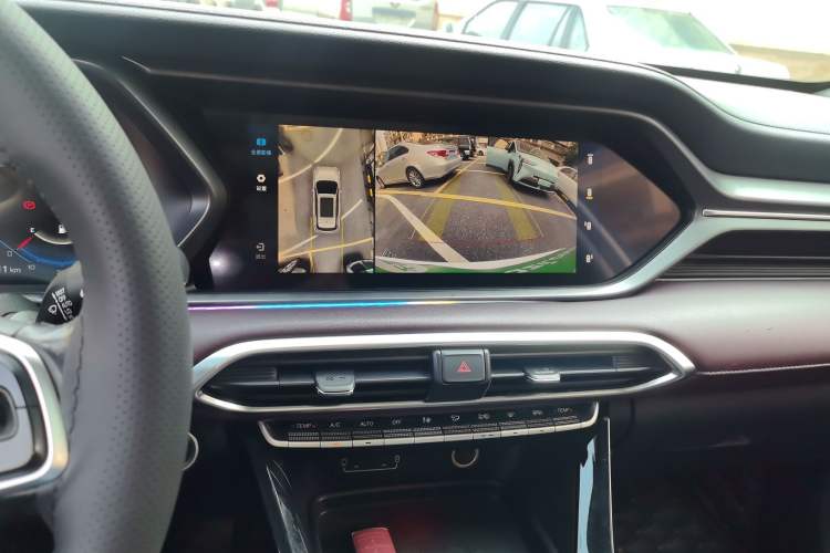 Used GAC Trumpchi GS4 2020 270T Automatic Smart Connectivity Edition Audio And AC Panel