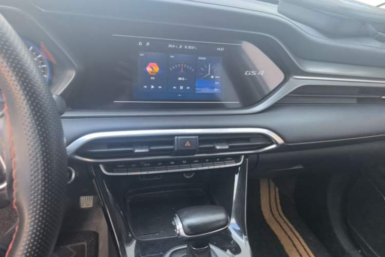 Used GAC Trumpchi GS4 2020 270T Automatic Elite Tech Edition Audio And AC Panel