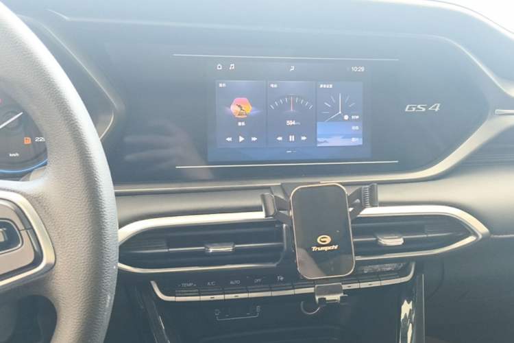 Used GAC Trumpchi GS4 2020 270T Automatic Elite Tech Edition Audio And AC Panel